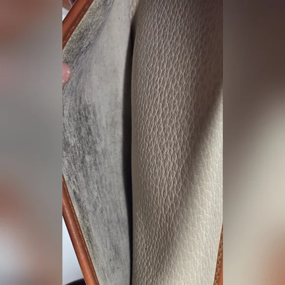 VINTAGE Dooney & Bourke A7-128540 Classic Leather Crossbody Bag Purse Tan Brown - Picture 12 of 16